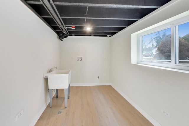 6730 W Dakin Street, Chicago, IL 60634