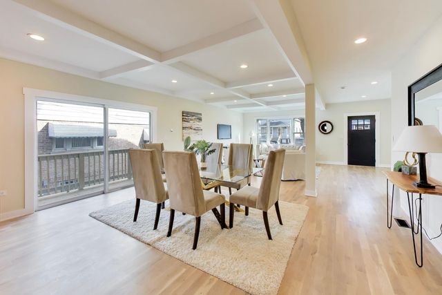 6730 W Dakin Street, Chicago, IL 60634