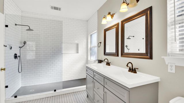 1613 Country Squire DR, Cedar Park, TX 78613