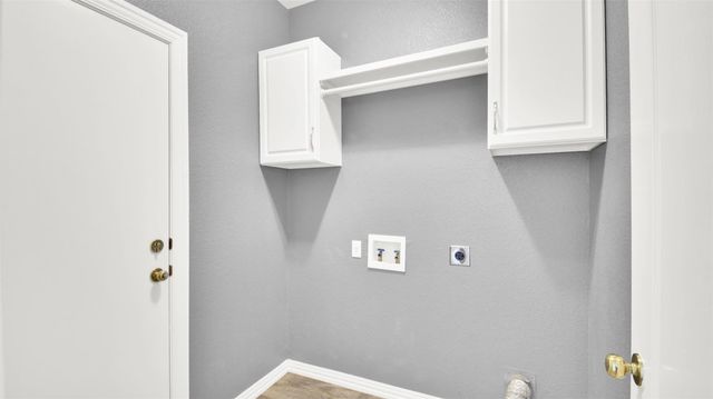 1613 Country Squire DR, Cedar Park, TX 78613