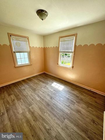 807 CRESCENT AVE, Runnemede, NJ 08078