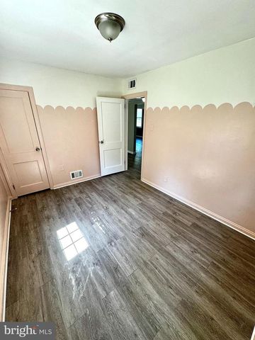807 CRESCENT AVE, Runnemede, NJ 08078
