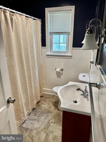807 CRESCENT AVE, Runnemede, NJ 08078