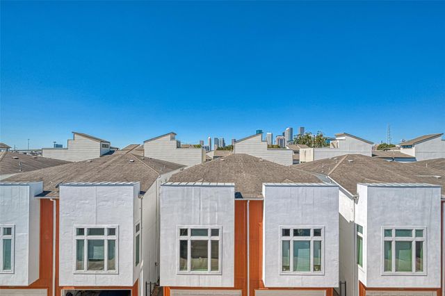 2748 Clay Street, Houston, TX 77003