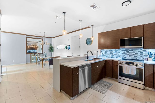 17902 La Cantera Pkwy Unit 208, San Antonio, TX 78257
