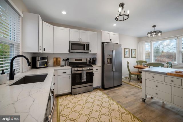 66 NORTHWOOD RD, Newtown Square, PA 19073