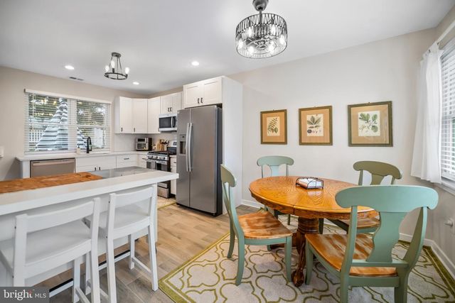 66 NORTHWOOD RD, Newtown Square, PA 19073