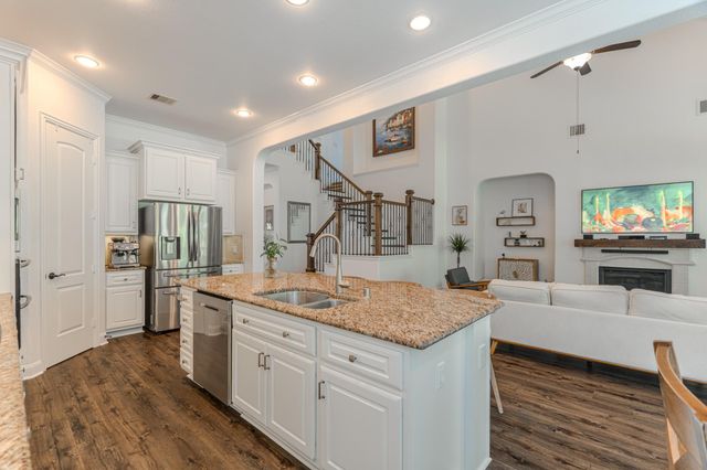 30 Fury Ranch Place, The Woodlands, TX 77389