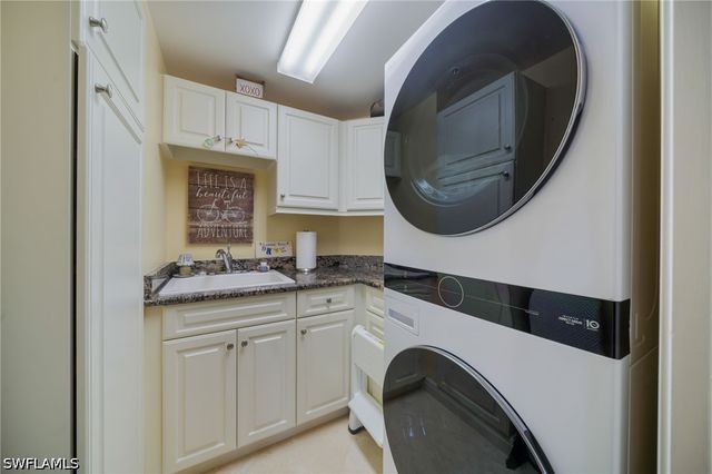 4021 Gulf Shore BLVD N 804, Naples, FL 34103