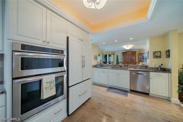 4021 Gulf Shore BLVD N 804, Naples, FL 34103