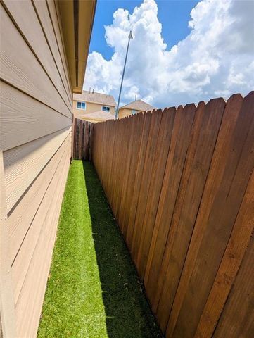 7206 Sunburst Meadow Drive, Houston, TX 77083