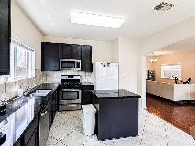 7206 Sunburst Meadow Drive, Houston, TX 77083