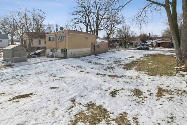 4729 S Shields Avenue, Chicago, IL 60609