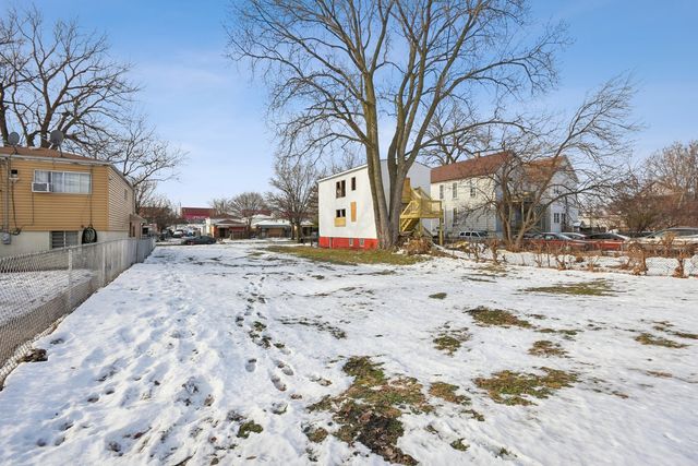 4729 S Shields Avenue, Chicago, IL 60609