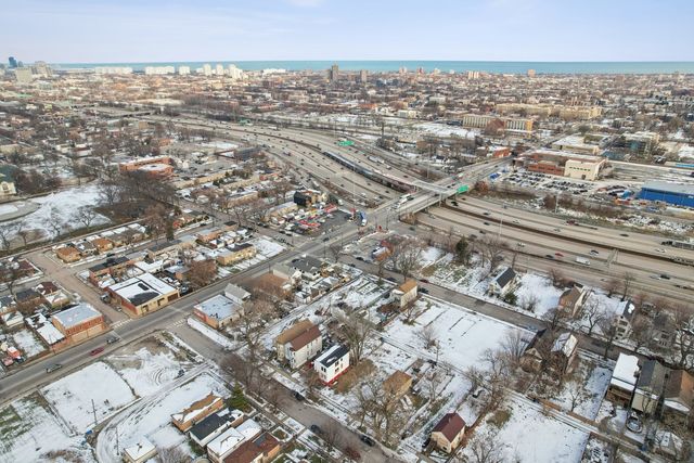 4729 S Shields Avenue, Chicago, IL 60609