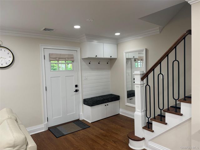 18 Amalia Lane, Commack, NY 11725