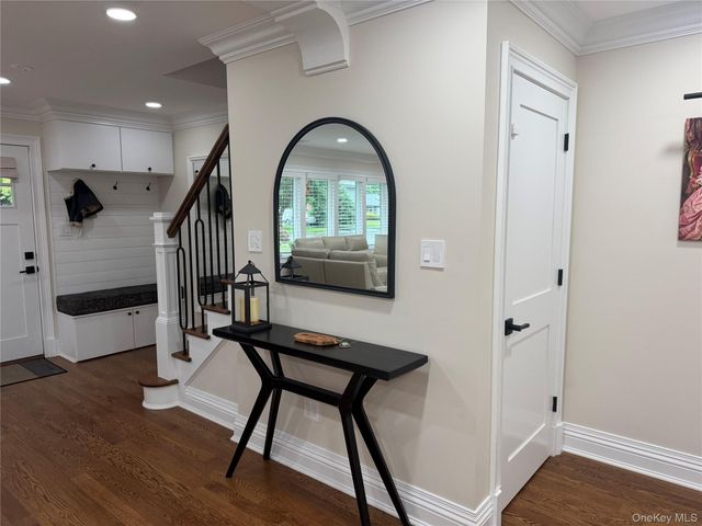 18 Amalia Lane, Commack, NY 11725
