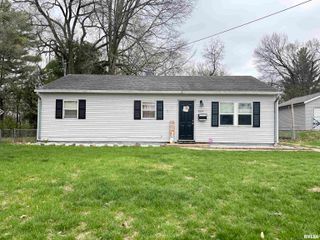 804 LINCOLN Road, Marquette Heights, IL 61554
