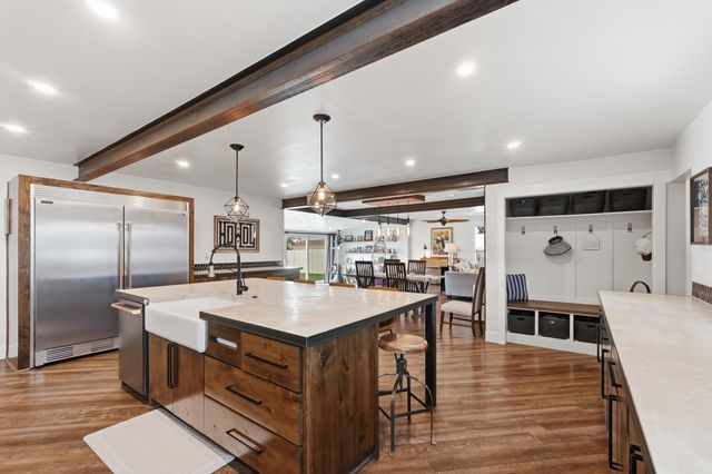 5717 Alegria Road NW, Albuquerque, NM 87114