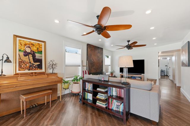 5717 Alegria Road NW, Albuquerque, NM 87114