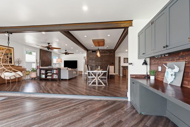 5717 Alegria Road NW, Albuquerque, NM 87114