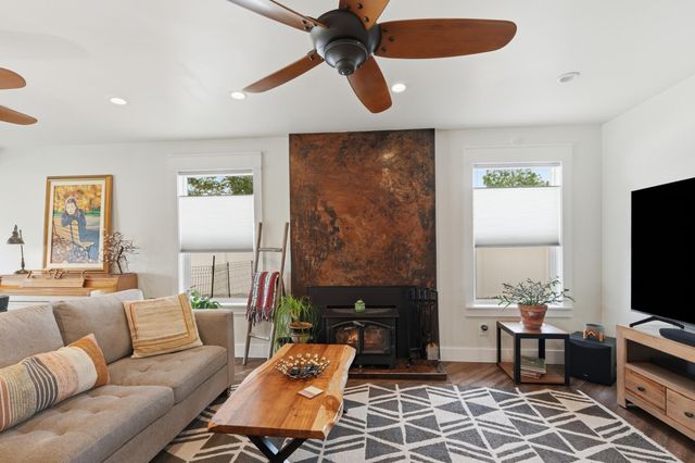 5717 Alegria Road NW, Albuquerque, NM 87114