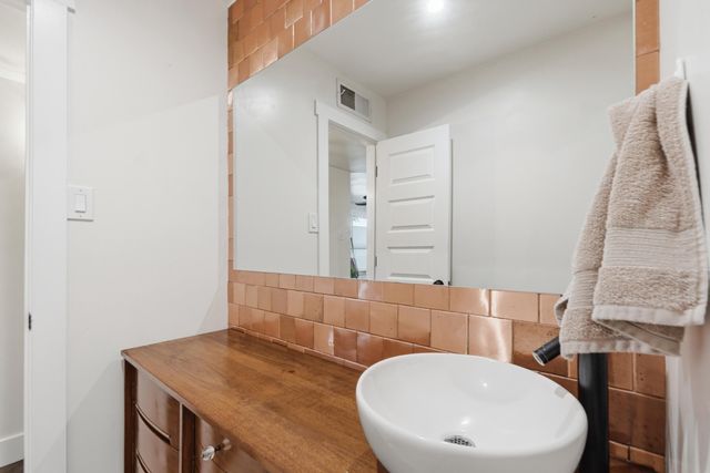 5717 Alegria Road NW, Albuquerque, NM 87114