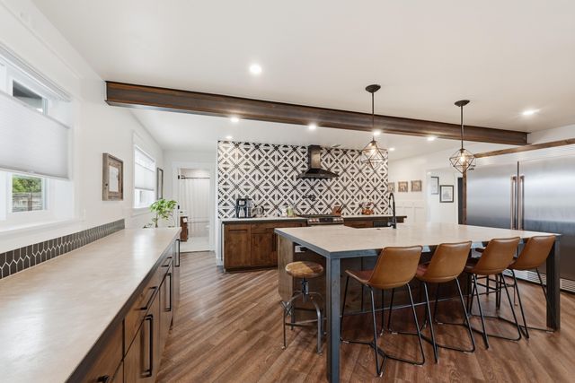 5717 Alegria Road NW, Albuquerque, NM 87114