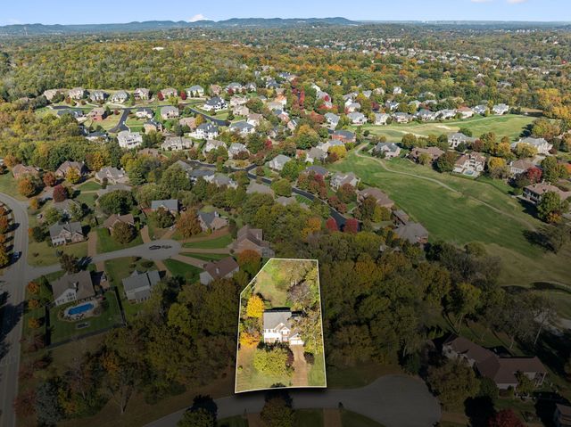 1527 Boreal Ct, Brentwood, TN 37027