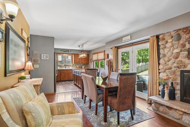 2814 Buckingham COURT, Waukesha, WI 53188