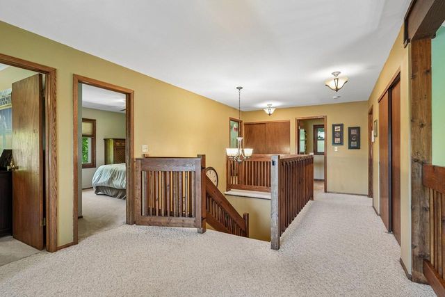 2814 Buckingham COURT, Waukesha, WI 53188