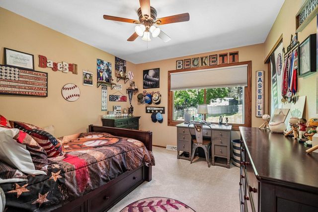 2814 Buckingham COURT, Waukesha, WI 53188