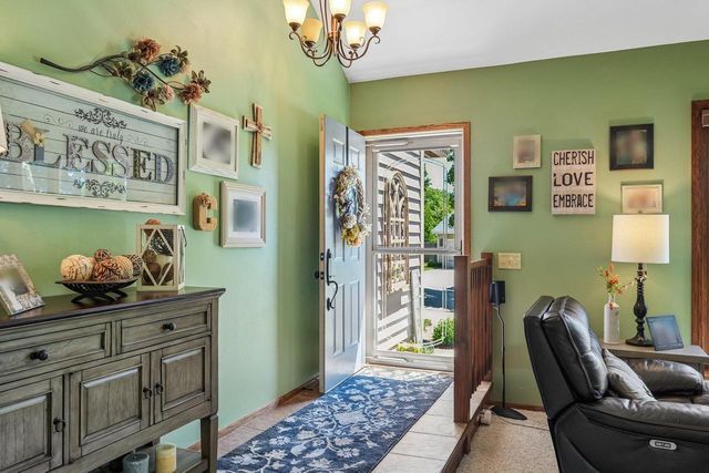 2814 Buckingham COURT, Waukesha, WI 53188
