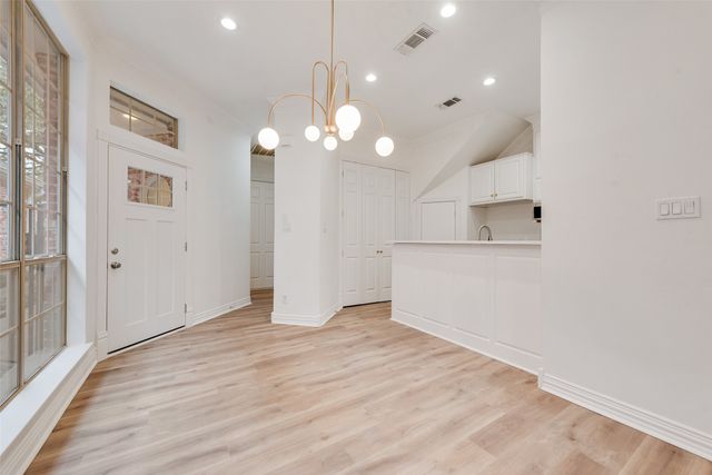 537 Lochngreen Trail, Arlington, TX 76012