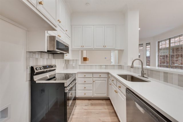 537 Lochngreen Trail, Arlington, TX 76012