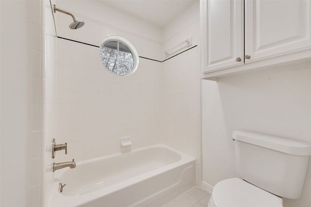 537 Lochngreen Trail, Arlington, TX 76012