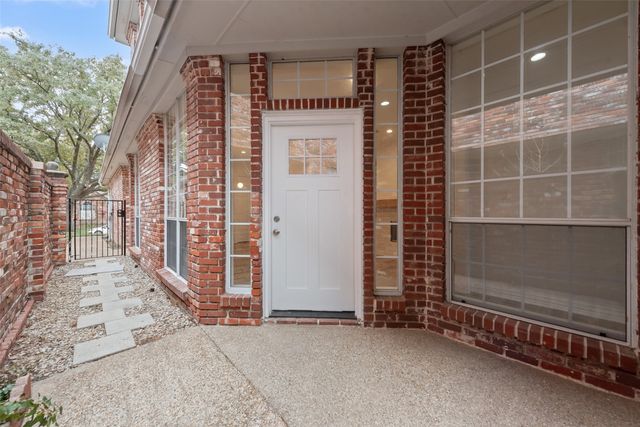 537 Lochngreen Trail, Arlington, TX 76012