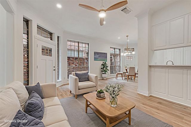 537 Lochngreen Trail, Arlington, TX 76012