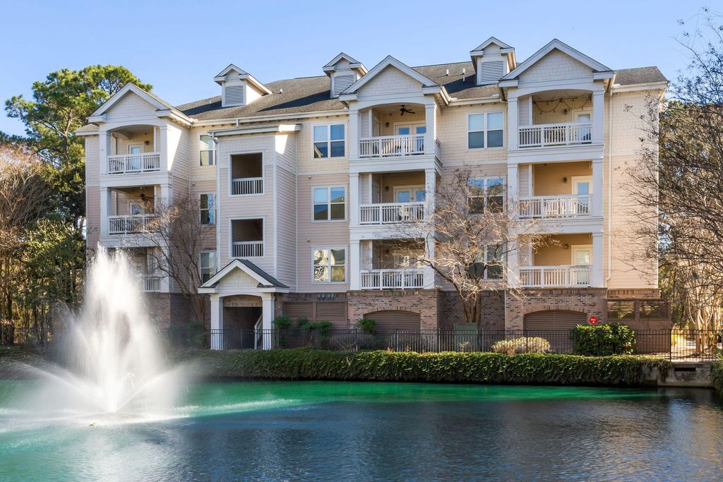 2244 Ashley Crossing Drive 533, Charleston, SC 29414