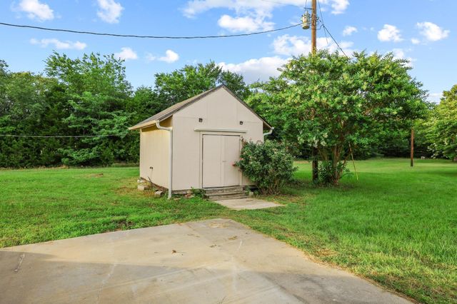 7106 County Road 4729, Commerce, TX 75428