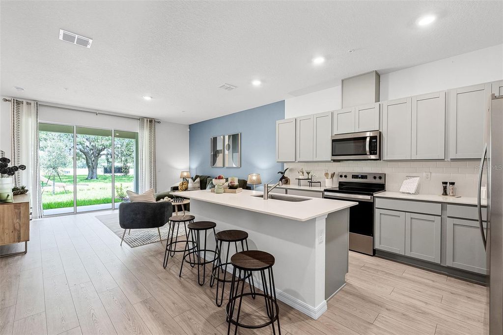 Image 5 of property listing at 3318 CHROMA STREET, Orlando, FL 32824