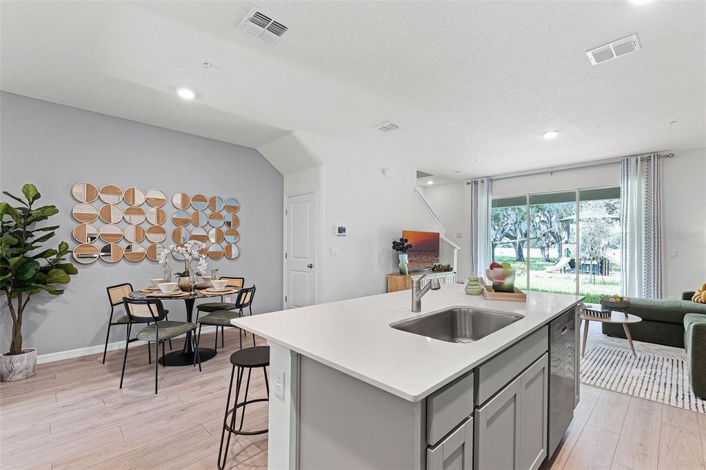 Image 6 of property listing at 3318 CHROMA STREET, Orlando, FL 32824