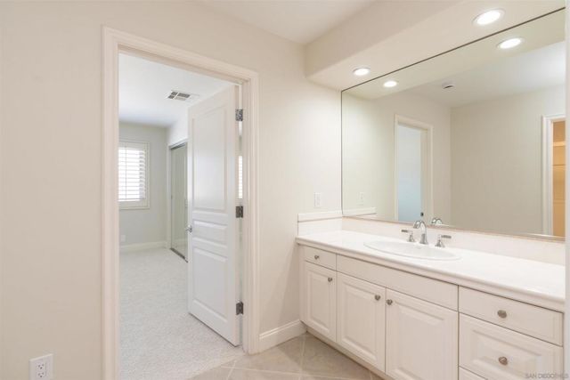 7635 Eads Ave 304, La Jolla, CA 92037