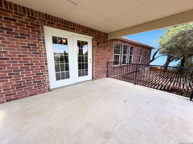 622 MESA LN, San Antonio, TX 78258