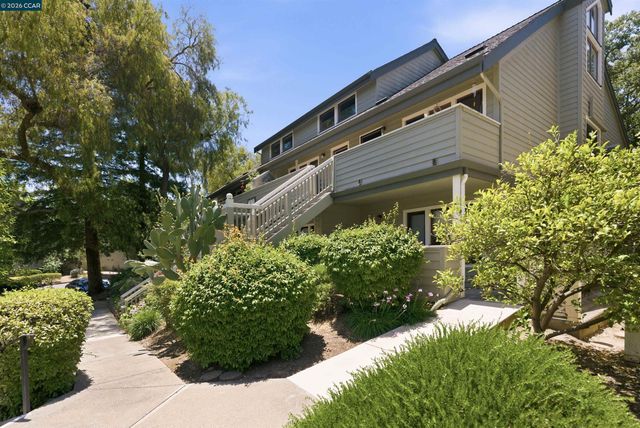 400 Suntree Ln 402, Pleasant Hill, CA 94523