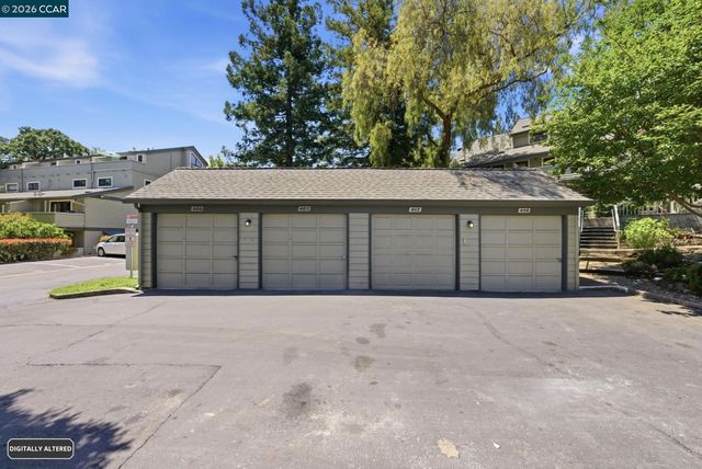 400 Suntree Ln 402, Pleasant Hill, CA 94523
