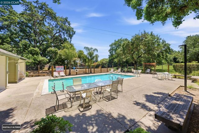 400 Suntree Ln 402, Pleasant Hill, CA 94523