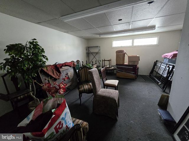 14-16 GRIEB AVE, Levittown, PA 19057