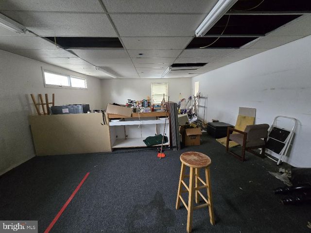 14-16 GRIEB AVE, Levittown, PA 19057