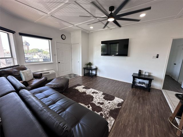 2164 Tanglewood Boulevard B202, Pottsboro, TX 75076